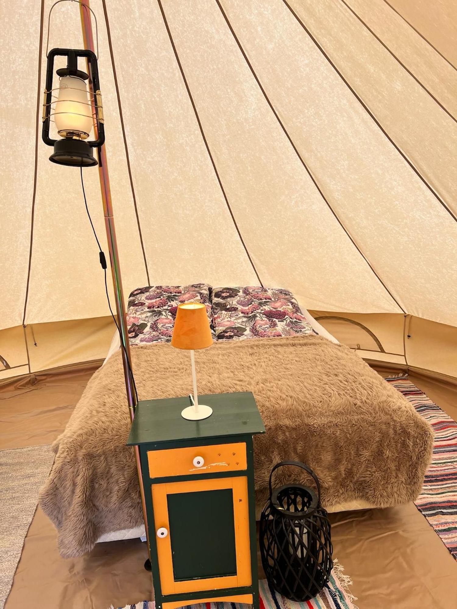 Hommen Gard Glamping Hotel Risør Exterior foto